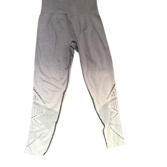 Victoria Secret Blue and White Gradient leggings with cutouts - Picture 1 of 4